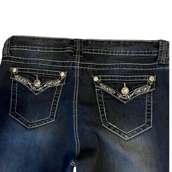 SUKO Size 29x31" Avery Slim Bootcut Faded Mid Rise Distressed Blue Denim… - Picture 8 of 12